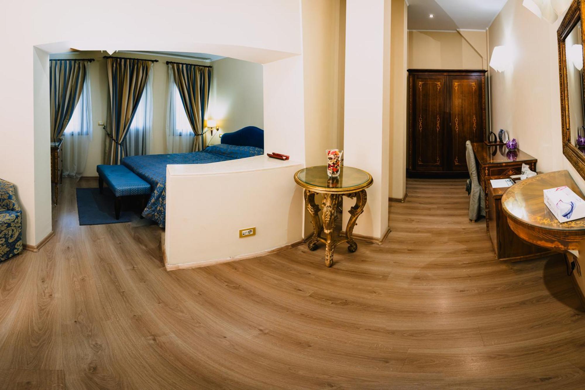 Vigo Hotel Ploieşti Eksteriør bilde