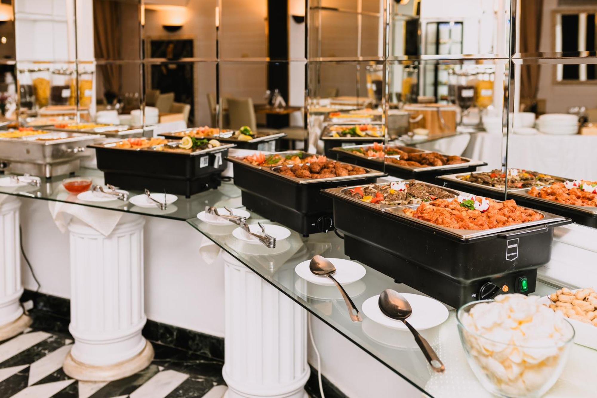Vigo Hotel Ploieşti Eksteriør bilde